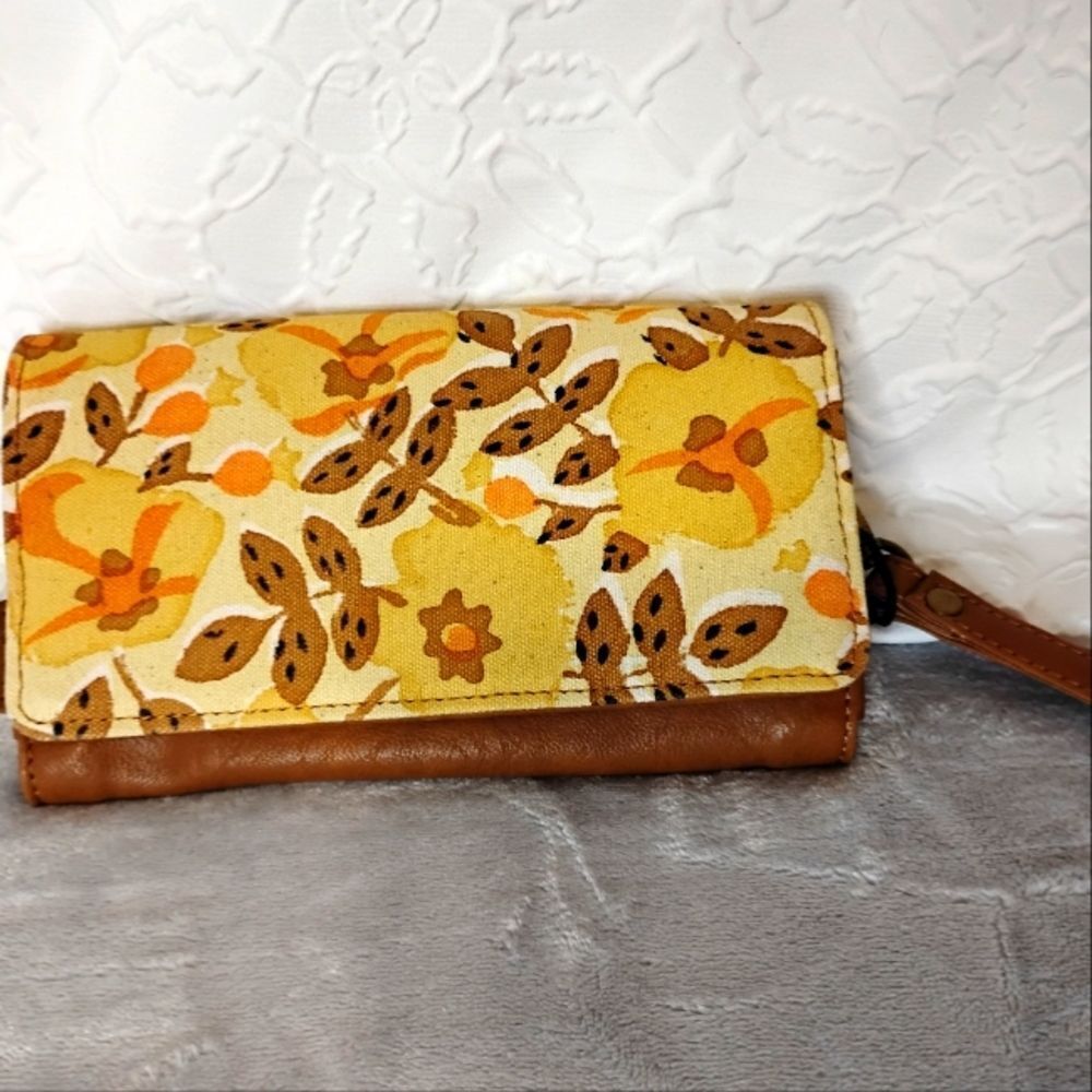 Joyn + Dvtd Wristlet